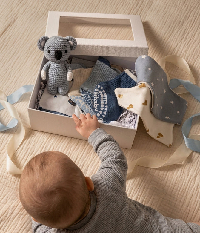 GIFTS & BUNDLES
